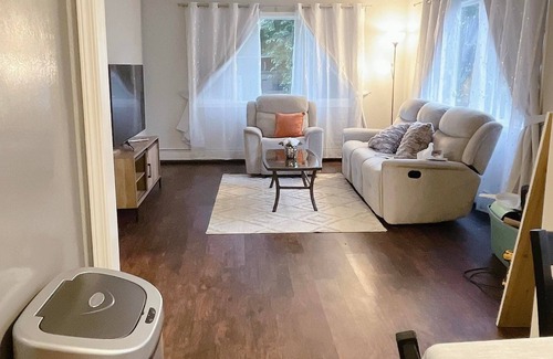 Northeast Anchorage Apartment | Lovely 3 Bedroom Apartment Near JBER