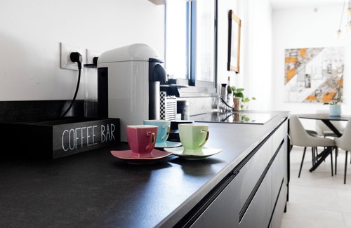 Ra'ananna Apartment | Lovely 3-bedroom apartment in Ra'anana with WiFi and AC