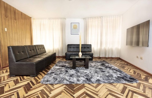 Historical Center Apartment | Lovely 3 Bedroom Apartment in the Heart of Downtown Arequipa for 6 pax