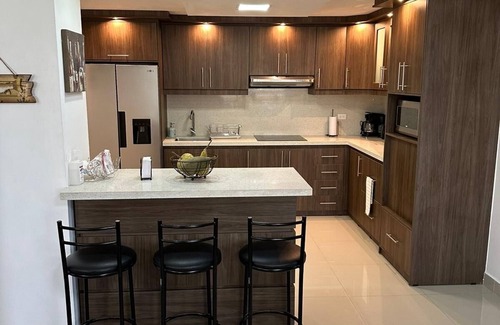 Manta Condo | Lovely 3 Bedroom Ocean View Condo in the heart of Manta