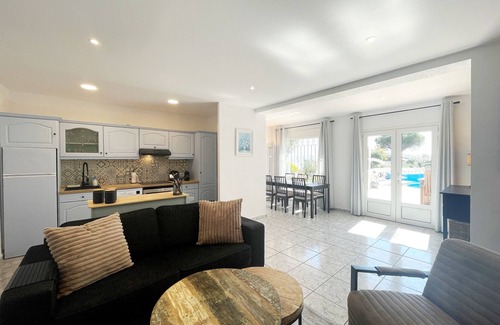 El Mas Fumats Villa | lovely 3 bedroom villa with private pool