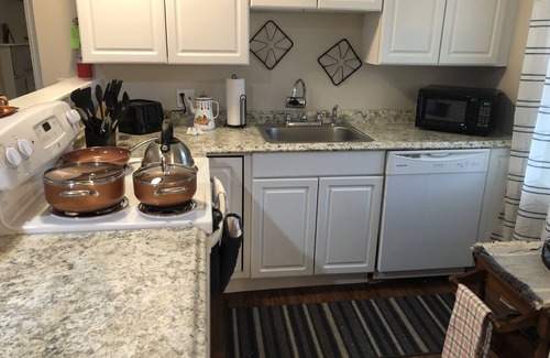 Dover Apartment | Lovely 3Bed-2Floors✌🏼Free Wine-Portsmouth-Durham-Dover