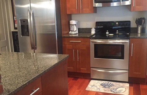 Portsmouth Condo | Lovely 4 Bedroom, 2 Bathroom Condo. Walking distance to all that is Portsmouth.