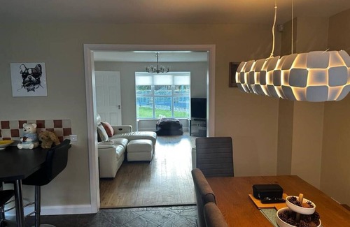 Carndonagh House | Lovely 4 bedroom family homenn