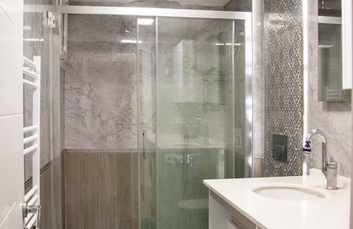 Karsiyaka Apartment | Lovely and Comfy Flat near Sea in Karsiyaka Izmir