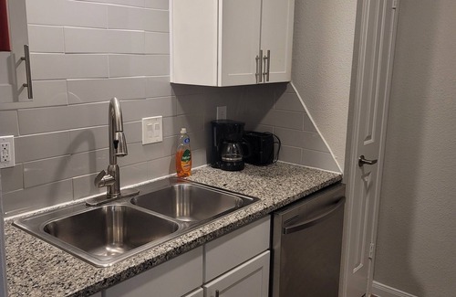 Spring Branch West Apartment | Lovely and Spacious one bedroom rental