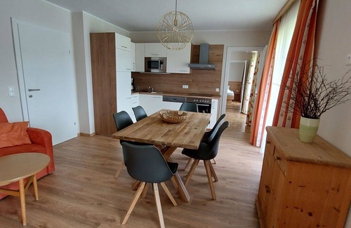 Augsdorf Apartment | Lovely apartment for 6 people with WIFI, TV, balcony and parking