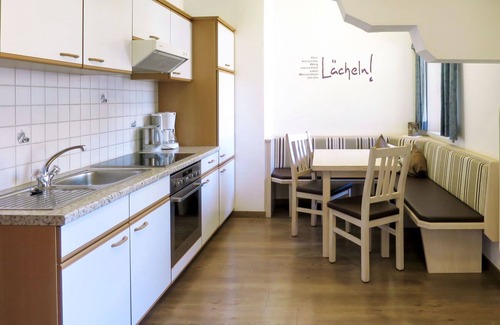 Ramsau im Zillertal Apartment | Lovely apartment for 5 guests with WIFI, TV and patio