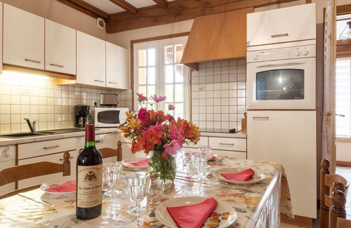 Barneville-Carteret House | Lovely apartment in villa for 5 guests with WIFI, TV, terrace, panoramic view and parking
