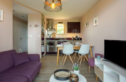 Benerville-sur-Mer Apartment | Lovely apartment for 4 guests with WIFI, TV and balcony