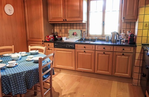 Ormont-Dessus Apartment | Lovely apartment for 8 guests with WIFI, TV, balcony, panoramic view and parking