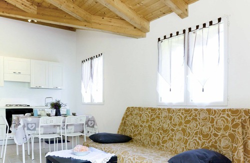 Pantasina Apartment | Lovely apartment with private pool, TV, patio, pets allowed, panoramic view and parking