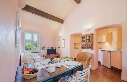 Santo Stefano del Ponte Villa | Lovely apartment in villa for 4 people with WIFI, TV and pets allowed