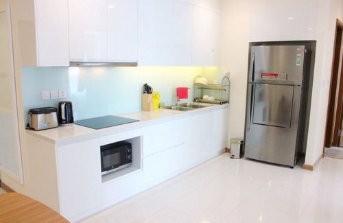 Hang Xanh Apartment | Lovely Apartment at Vinhome Central Park