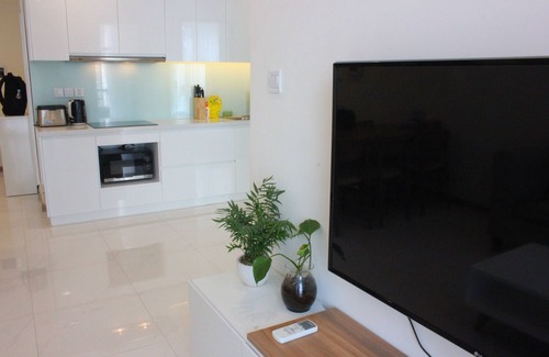 Hang Xanh Apartment | Lovely Apartment at Vinhome Central Park