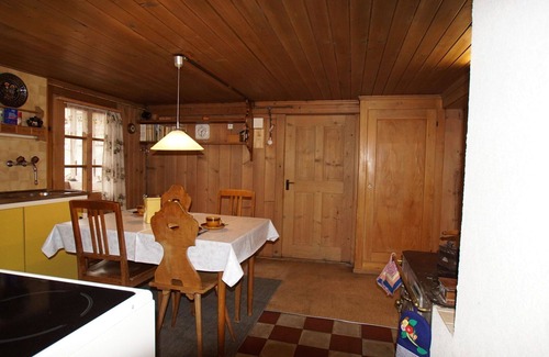Boltigen Apartment | Lovely apartment for 5 guests with WIFI and balcony