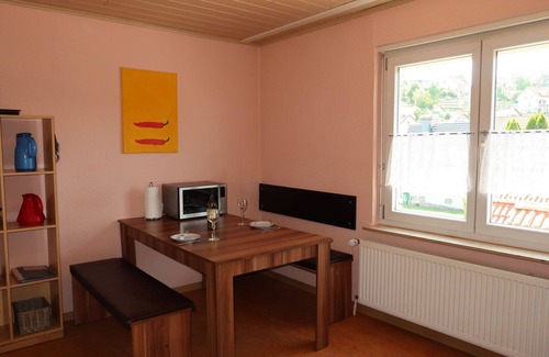 Nentershausen Apartment | Lovely apartment for 6 guests with WIFI, TV, terrace and pets allowed