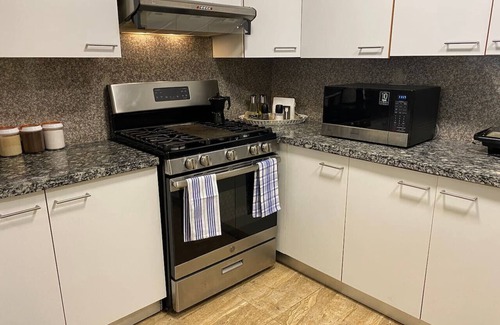 La Arboleda Condo | Lovely Apartment in the Heart of the City: Renovated, Stylish Decor