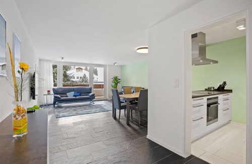Lenzerheide Apartment | Lovely apartment for 5 guests with WIFI, pool, TV and balcony