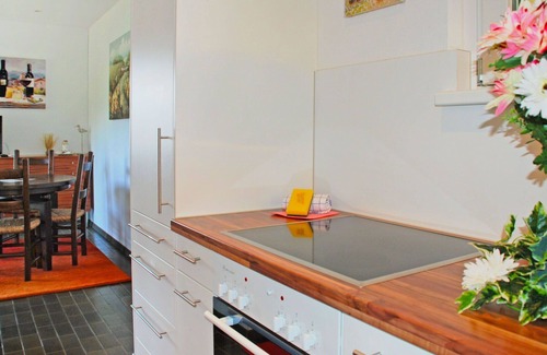 San Nazzaro Apartment | Lovely apartment for 5 people with pool, WIFI, TV, patio, pets allowed and panoramic view