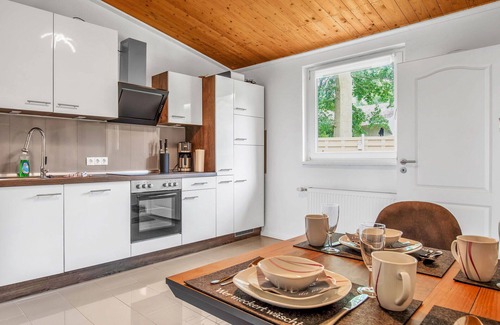 Oberndorf Apartment | Lovely apartment for 2 people with WIFI, TV, patio and parking
