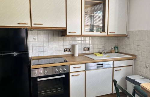 Quiddelbach Apartment | Lovely apartment for 10 people with WIFI, A/C, TV, patio and parking