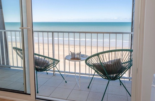 (le) Mesnil Hue Apartment | Lovely apartment for 4 people with WIFI, TV and parking