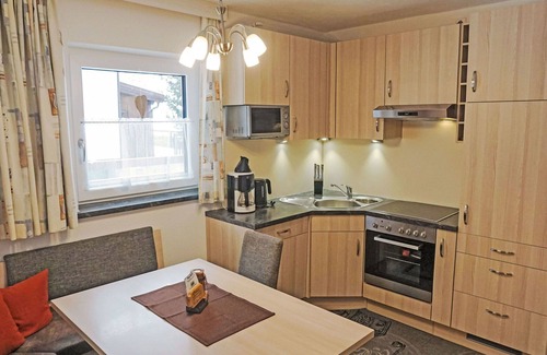 Plangeross Apartment | Lovely apartment for 5 guests with WIFI, TV, terrace, pets allowed and parking