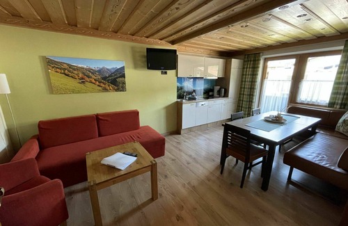 Prutz Apartment | Lovely apartment for 6 guests with WIFI, TV, terrace and pets allowed