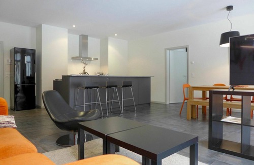Central Interlaken Apartment | Lovely apartment for 4 people with WIFI, TV, balcony, panoramic view and parking