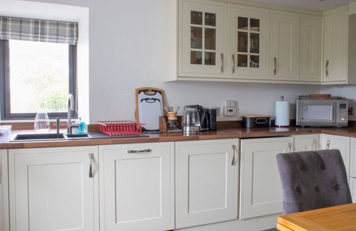 Waternish Apartment | Lovely apartment for 2 people with WIFI, TV, pets allowed and parking