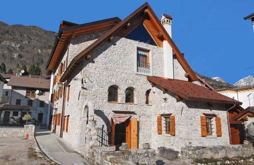 Barcis Apartment | Lovely apartment for 2 people with WIFI, TV, patio, pets allowed and parking