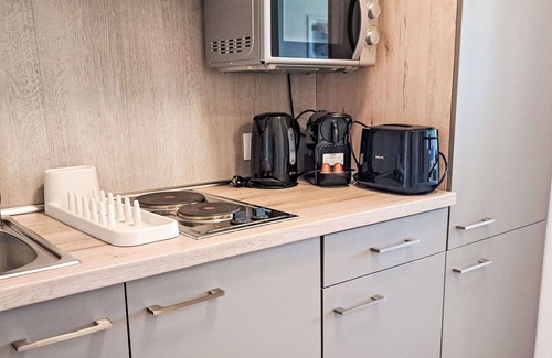 Strobl Apartment | Lovely apartment for 3 guests with A/C, WIFI, TV and balcony