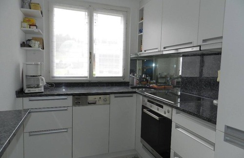 Gstaad Apartment | Lovely apartment for 4 people with WIFI, TV, balcony and pets allowed