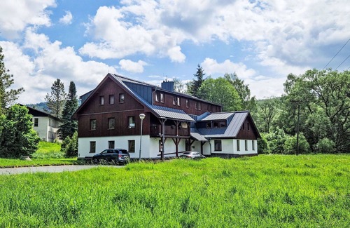 Zelezna Ruda Apartment | Lovely apartment for 4 guests with TV and parking