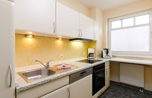 Ostvorpommern Apartment | Lovely apartment for 4 people with WIFI, TV, balcony and parking