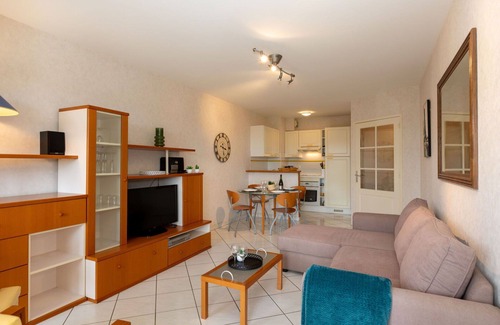 Saint-Igneuc Apartment | Lovely apartment for 4 people with WIFI, TV, patio, pets allowed and parking