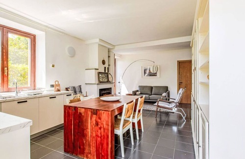 Domaso Apartment | Lovely apartment for 4 people with WIFI, pool and patio