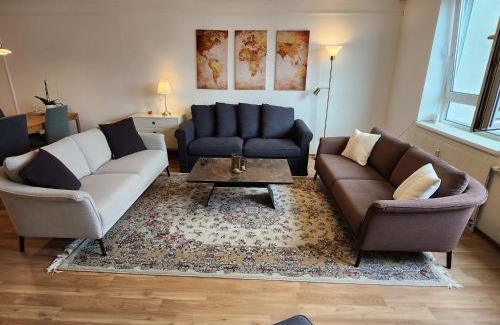 Brigittenau Apartment | Lovely Apartment for 4 on the Danube River - Private Parking