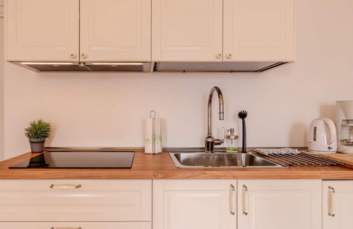 Dongo Apartment | Lovely apartment for 4 people with A/C, pool, WIFI, TV, terrace and parking