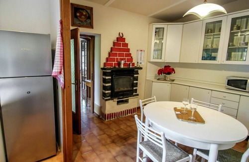 Nesso Apartment | Lovely apartment for 4 people with A/C, WIFI, TV, terrace, pets allowed and parking