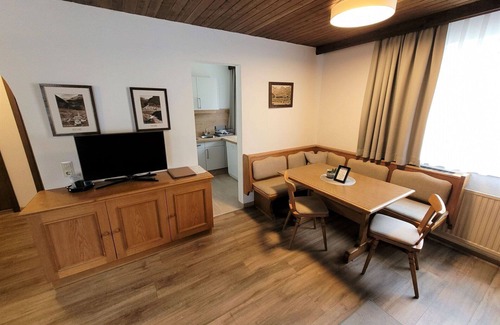 Ischgl Apartment | Lovely apartment for 5 guests with WIFI, TV, terrace and pets allowed