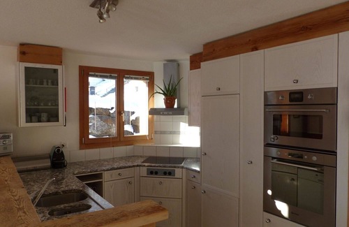 Lenk Apartment | Lovely apartment for 5 guests with WIFI, TV, balcony and pets allowed