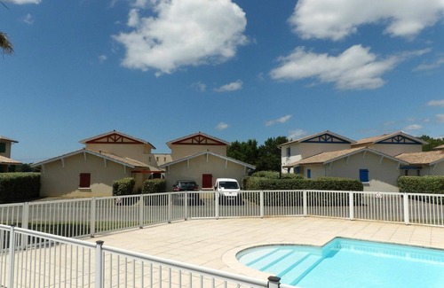 Bias Apartment | Lovely apartment for 5 guests with pool, WIFI, TV, terrace, pets allowed and parking