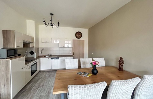 Zittau Apartment | Lovely apartment for 6 guests with WIFI, TV, patio, pets allowed and parking