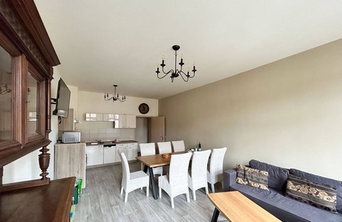 Zittau Apartment | Lovely apartment for 6 guests with WIFI, TV, patio, pets allowed and parking