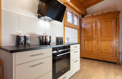 Ependes Apartment | Lovely apartment for 6 guests with WIFI, TV, terrace, panoramic view and parking