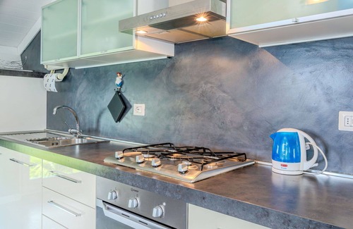 Claino Con Osteno Apartment | Lovely apartment for 6 people with WIFI, TV and terrace