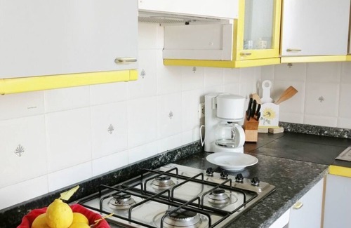 Pantai Apartment | Lovely apartment for 6 people with WIFI, TV, terrace, pets allowed and parking