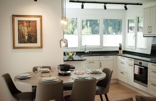 Taesch Apartment | Lovely apartment for 6 people with WIFI, TV, balcony and parking